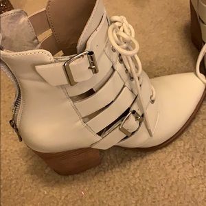 Steve Madden booties wore once